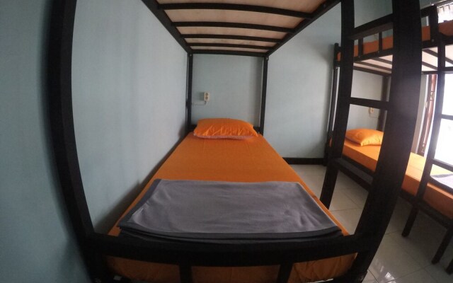 Dhika Adventure - Hostel