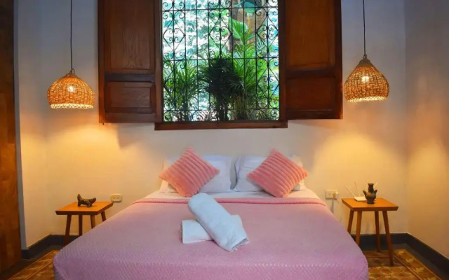 Casa Rosa Hotel