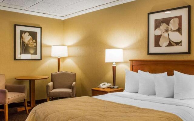 Quality Inn & Suites Riverfront