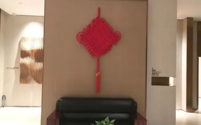 Honor First International Apartment (Poly Skyline)