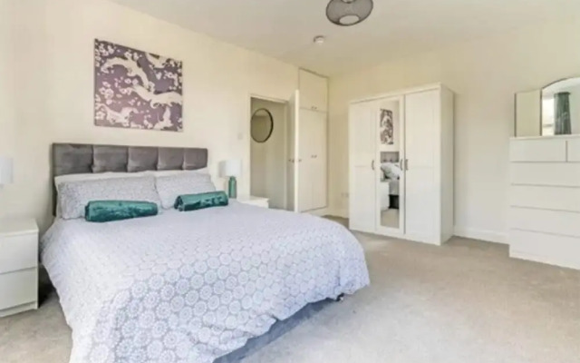 Stunning Large 1-bed Apartment in Tunbridge Wells