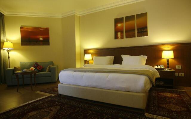 Jiyeh Marina Resort Hotel & Chalets