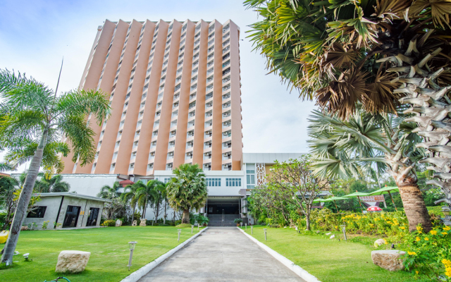 Golden Beach Cha-Am Hotel