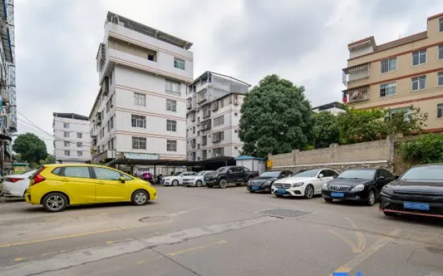 Yeste Meitu Hotel (Nanning Zoo Gaoxin Avenue)