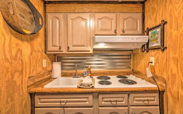 Pet-friendly Cloudcroft Cabin w/ Forest Views!