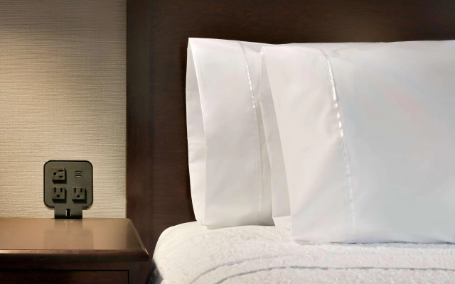 Hampton Inn & Suites Mahwah