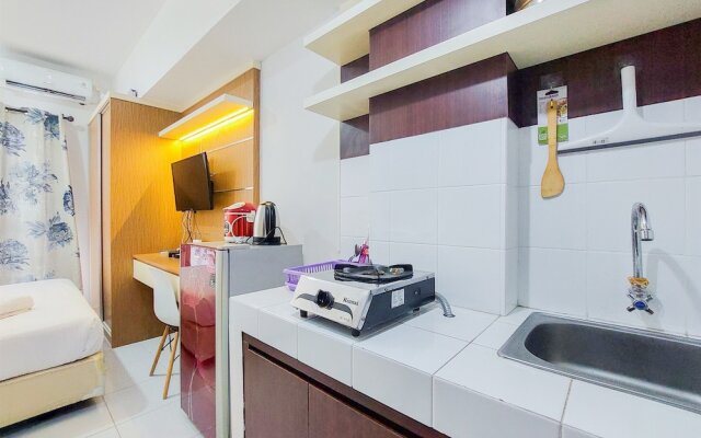 Homey And Elegant Studio Amazana Serpong Apartment