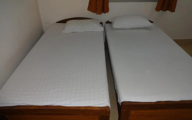Harsh & Yash Guest House