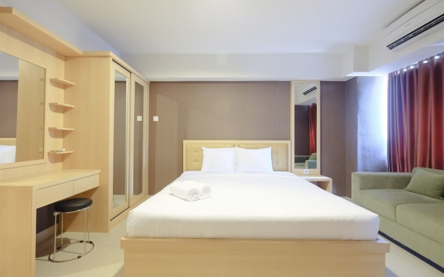 Comfortable and Modern Studio Apartment near Cawang and MT Haryono – Guest Rooms – Jakarta