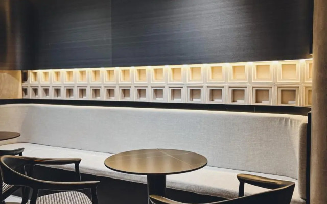 Tropical, Center District 1, HCMC