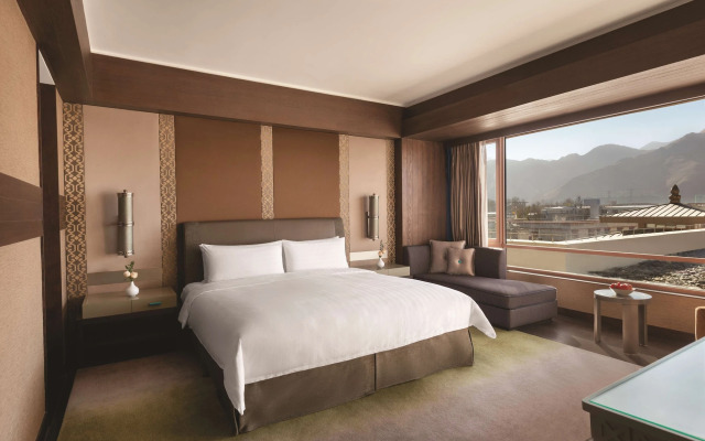 Shangri-La Lhasa