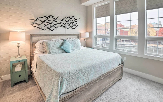 Luxe Manistee Condo w/ Balcony & River Views!