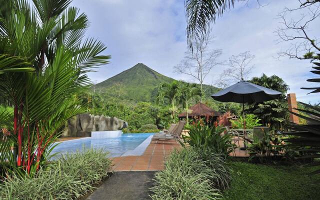 Hotel Lomas del Volcán