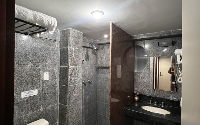 Manos Hotel Flat 118
