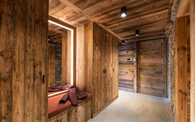 Chalet Montvalezan-La Rosière, 8 pièces, 12 personnes - FR-1-398-622