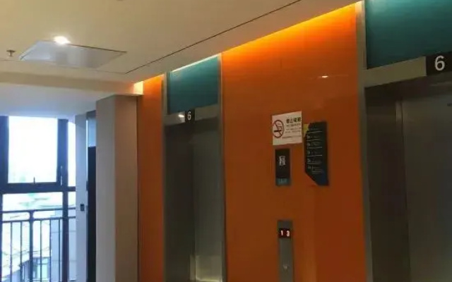 Dishang Boutique Hotel (Shanghai Lingang Baolong Plaza Branch)