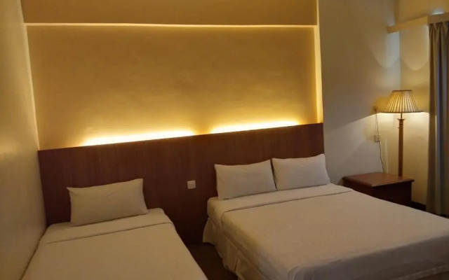 Kingston Hotel