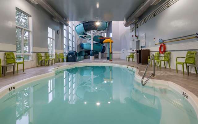 Best Western Plus Dartmouth Hotel & Suites