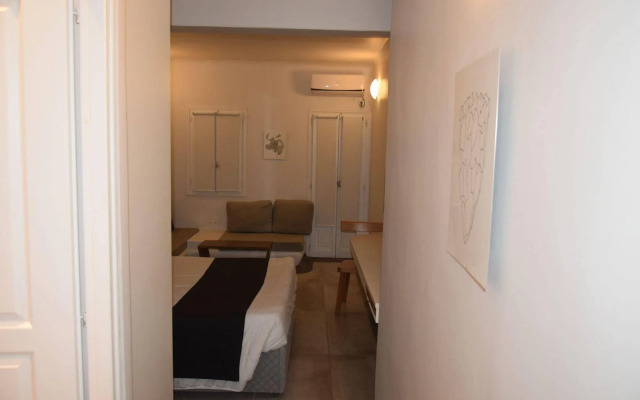 Amaze Suites