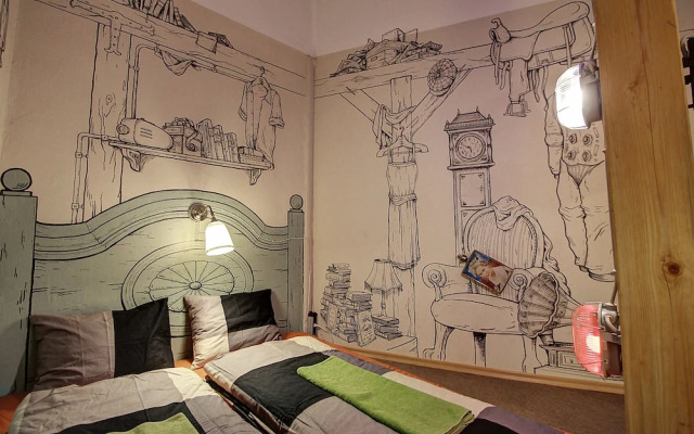 Lavender Circus Hostel And Apartments