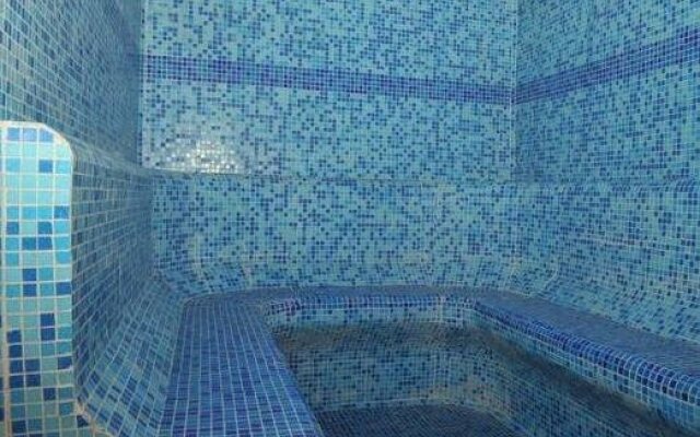 Bor Hotel