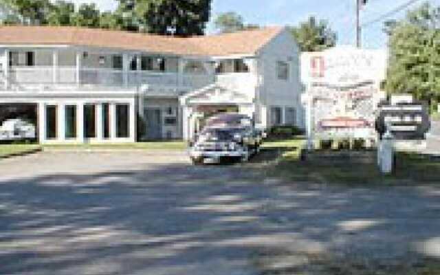 Jenny's Country Manor