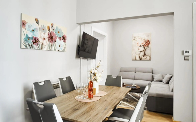 City Twenty 2bdr Apartment by Irundo