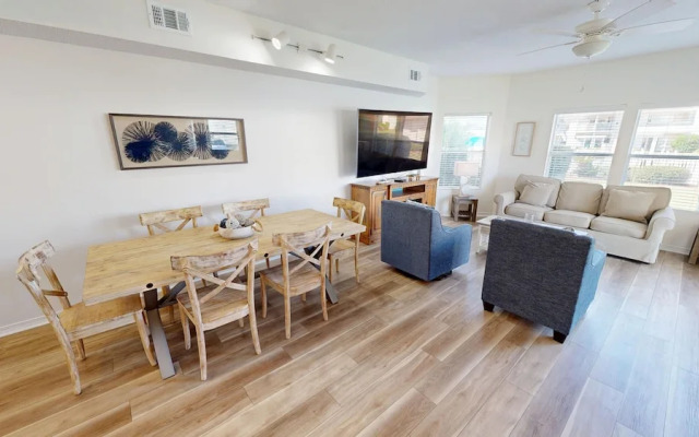 Sandpiper Cove 9141 3 Bedroom Condo by RedAwning