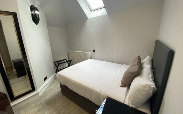 No 6 West Coates