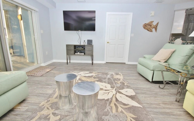 Oceanwalk 6-506 Apartment 2