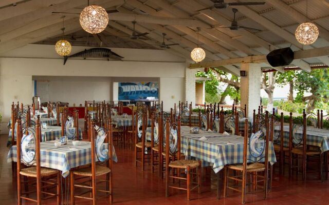 Wahoo Bay Beach Club & Resort