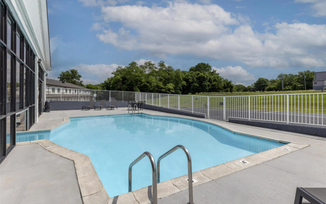 Best Western Parkside Inn