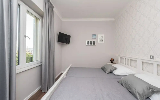 Sunset Beach Apartment