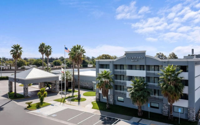 Courtyard by Marriott Fairfield Napa Valley Area