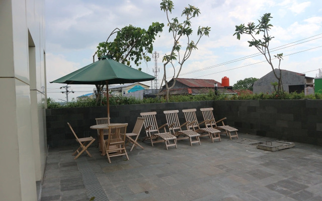 UNS Tower Hotel
