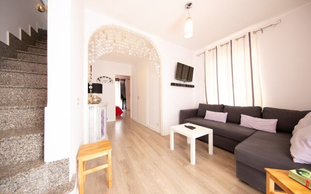 Kefa Holiday - Sofia Apartment