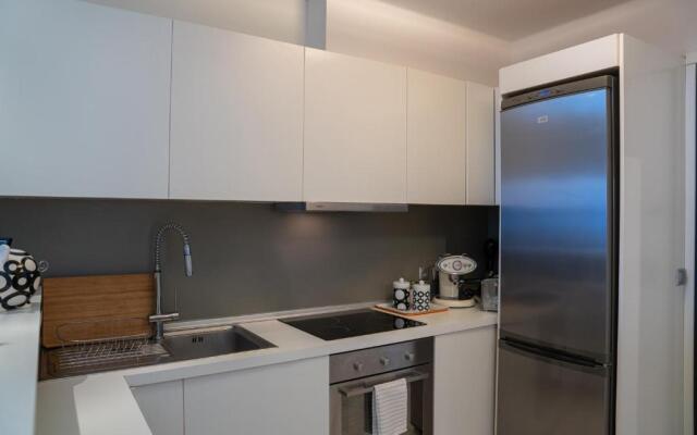 Seaside Maisonette for 5 in Itea