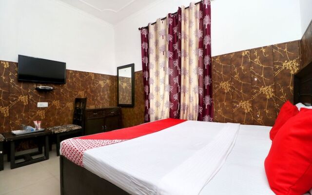 OYO 18943 Hotel Punjab Residency