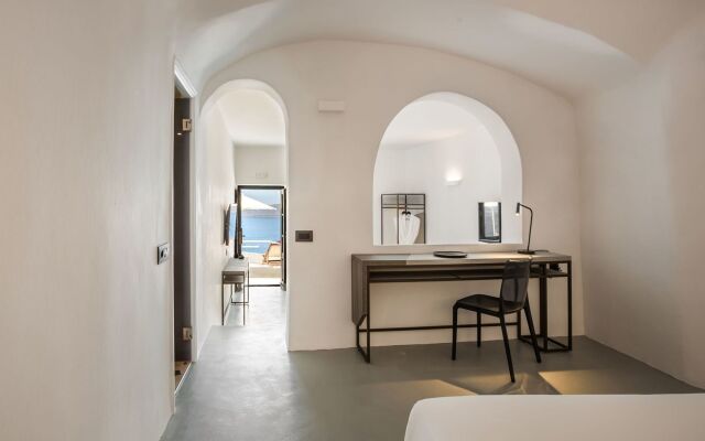 Sun Rocks Boutique Hotel