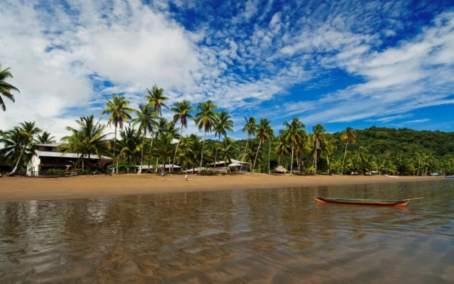 Playa de Oro Lodge