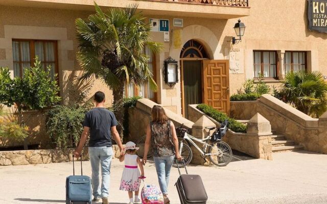 Hotel Miralles