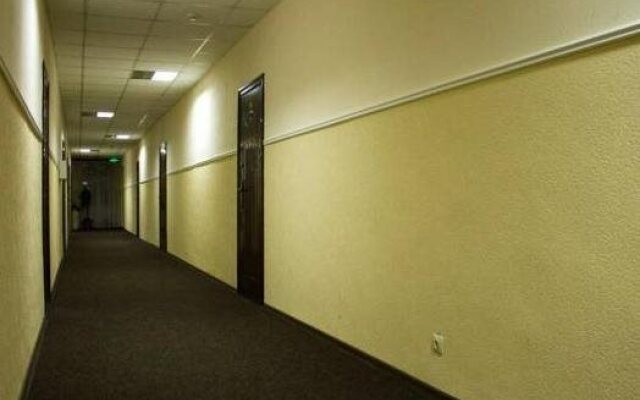 Hotel O'Kiev on Prosvity