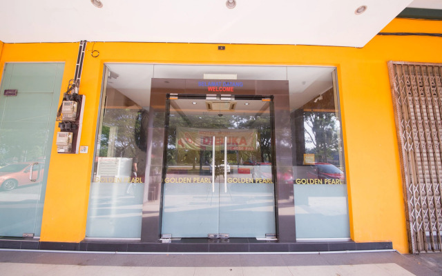 Golden Pearl Hotel Near Universiti Tun Hussein Onn Malaysia UTHM