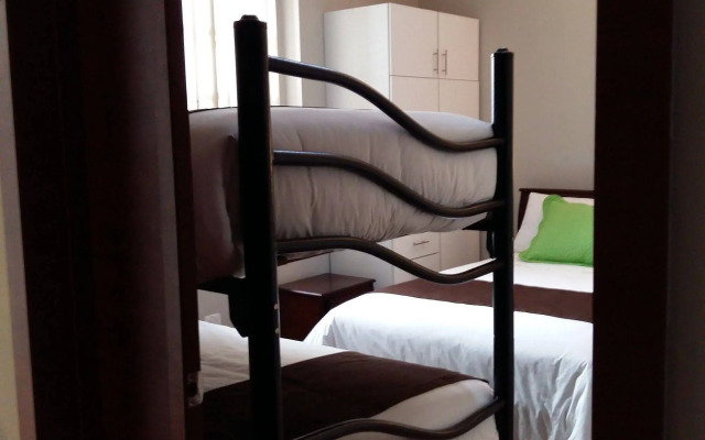 Hostal Urban Inn - Hostel