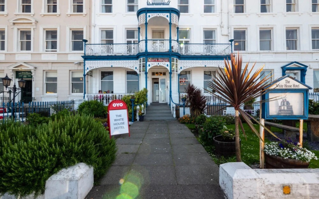 Whitehouse Hotel