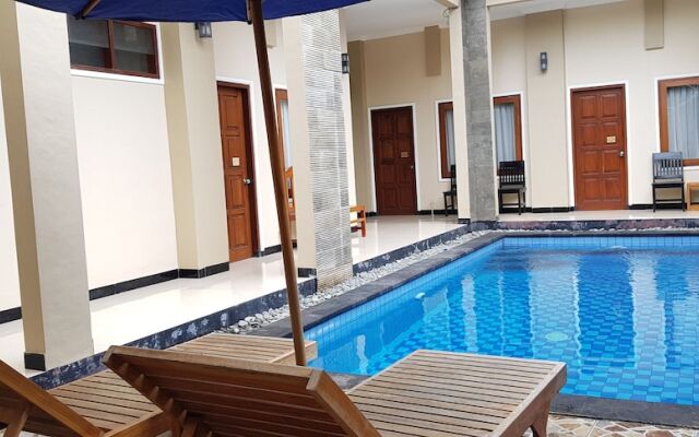 Ladiva Shore Hotel