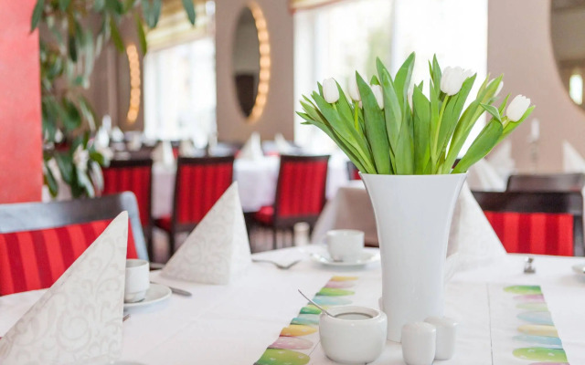 Hotel Mit-Mensch