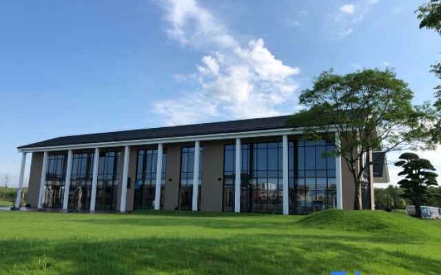 Shanghal 0xygen land Resort Villa