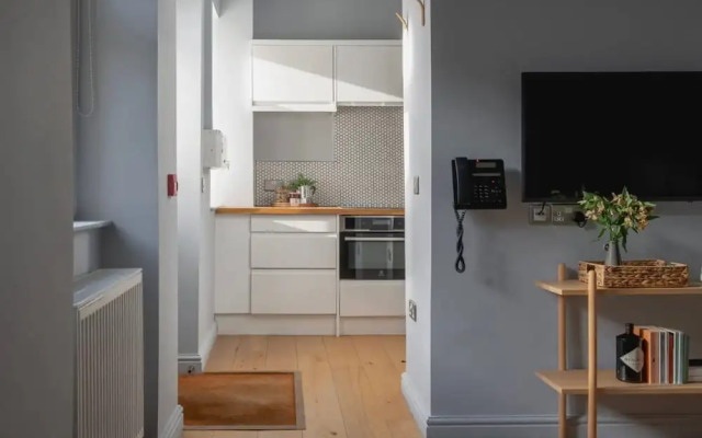 St Catherine s Hospital - Superior Apartment