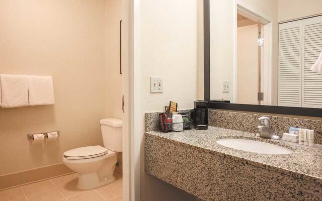 Courtyard Flint Grand Blanc